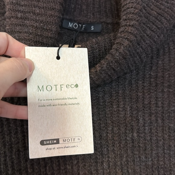 NWT turtleneck sweater dress - Picture 3 of 6